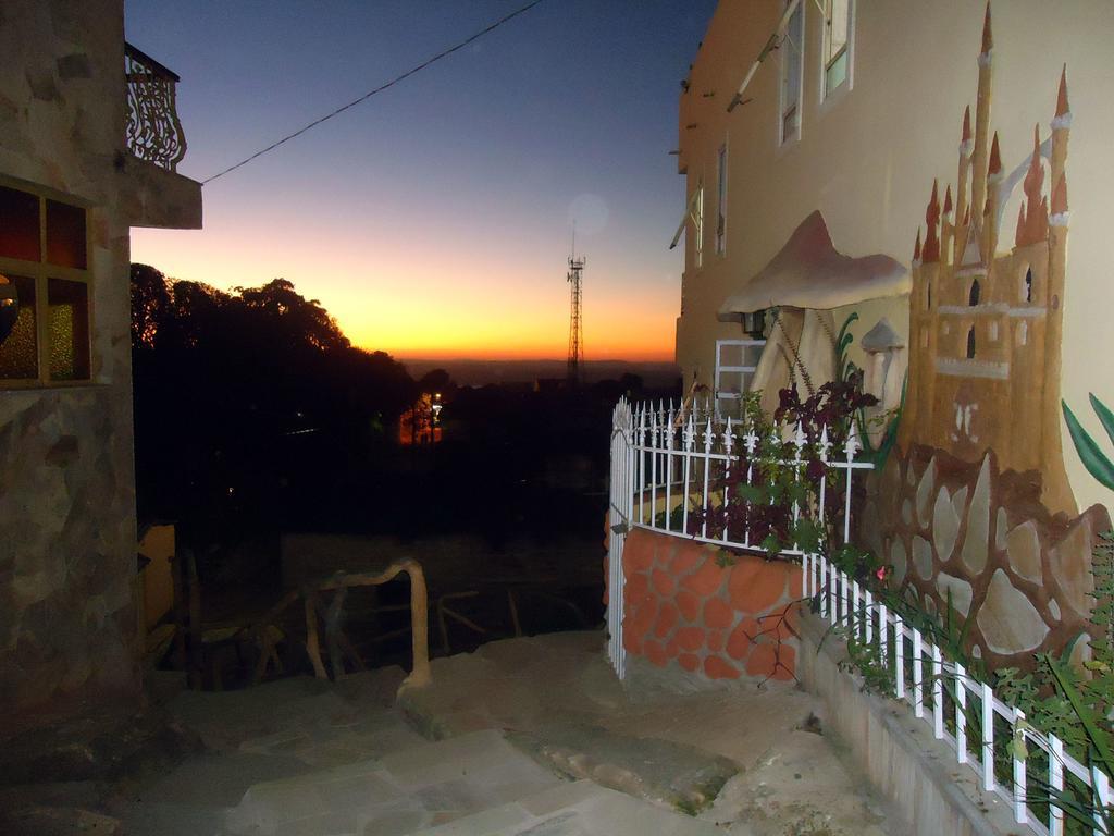 Pousada Reino Encantado - Sao Thome Das Letras - Minas Gerais Сан-Томе-дас-Летрас Экстерьер фото